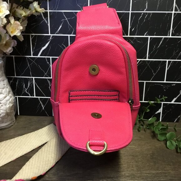 Pink Faux Leather Crossbody Sling Bag with Guitar Strap 💕🎸 - Picture 3 of 4